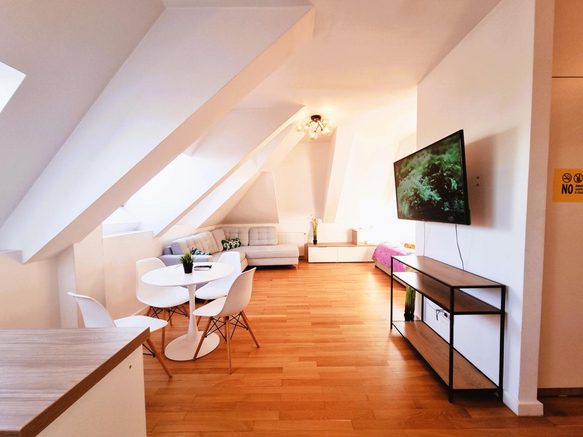 Bucharest Central E Apartment Bagian luar foto
